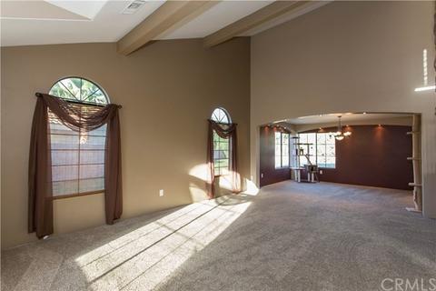 520 Charmin Cir, Hemet, CA 92544 photo 5