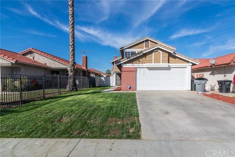 160 Peppertree Dr, Perris, CA 92571 photo 1