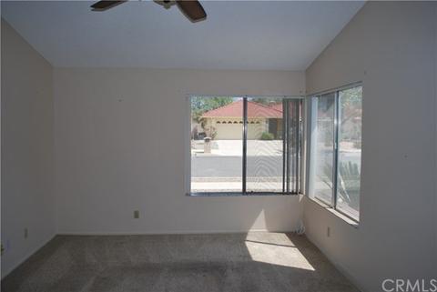 1810 Flame Tree Way, Hemet, CA 92545 photo 25