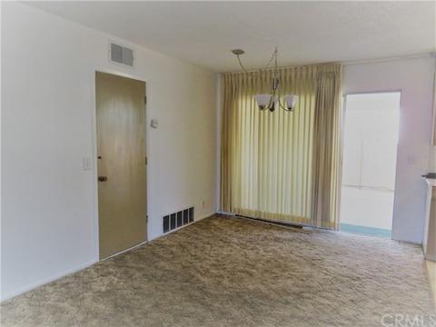 661 Whitney Dr, Hemet, CA 92543 photo 3
