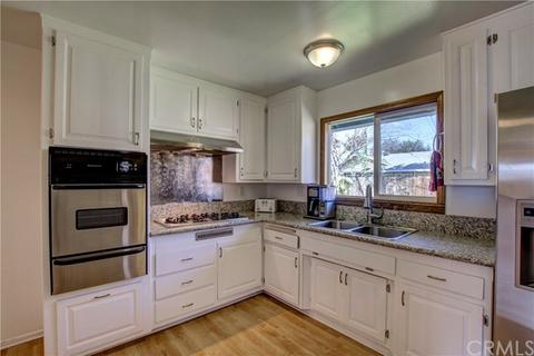8545 Glencoe Dr, Riverside, CA 92504 photo 9