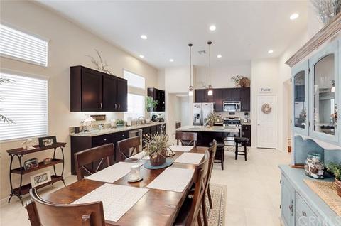 36259 Stableford Ct, Beaumont, CA 92223 photo 4