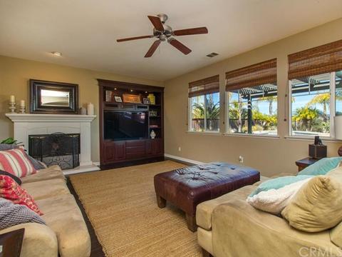 33169 Janda Ct, Temecula, CA 92592 photo 2