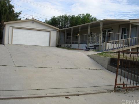 757 Bond Dr, Perris, CA 92570 photo 2