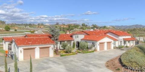 33266 Wolfe St, Temecula, CA 92592 photo 2