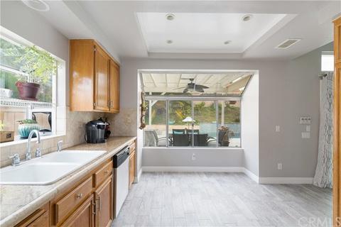 27530 Senna Ct, Temecula, CA 92591 photo 9