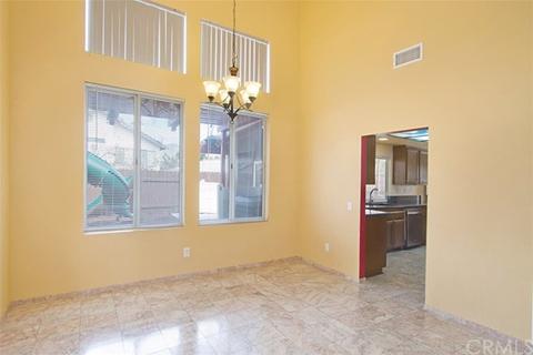 1081 E Commonwealth Ave, San Jacinto, CA 92583 photo 8
