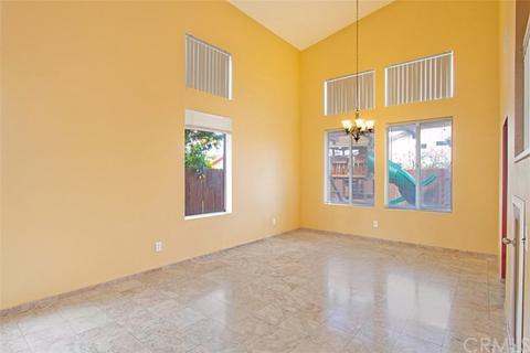 1081 E Commonwealth Ave, San Jacinto, CA 92583 photo 7