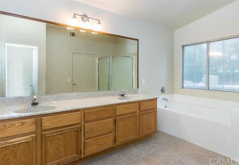 29154 Shadow Creek Ln, Highland, CA 92346 photo 27
