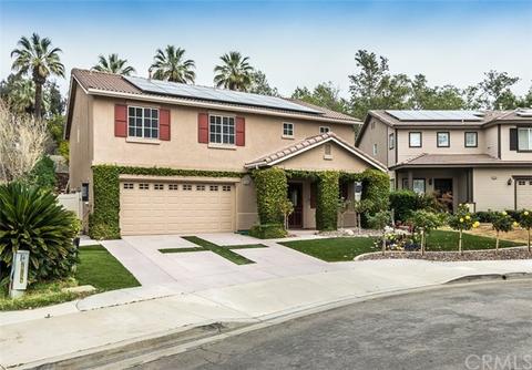 29154 Shadow Creek Ln, Highland, CA 92346 photo 1