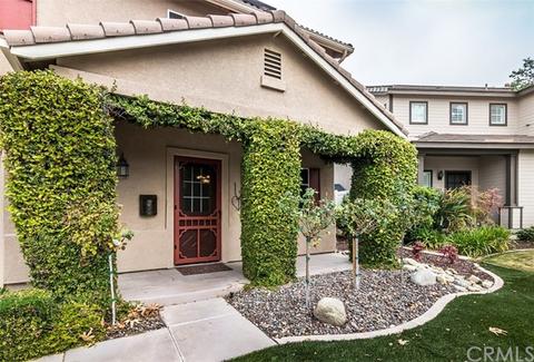 29154 Shadow Creek Ln, Highland, CA 92346 photo 2