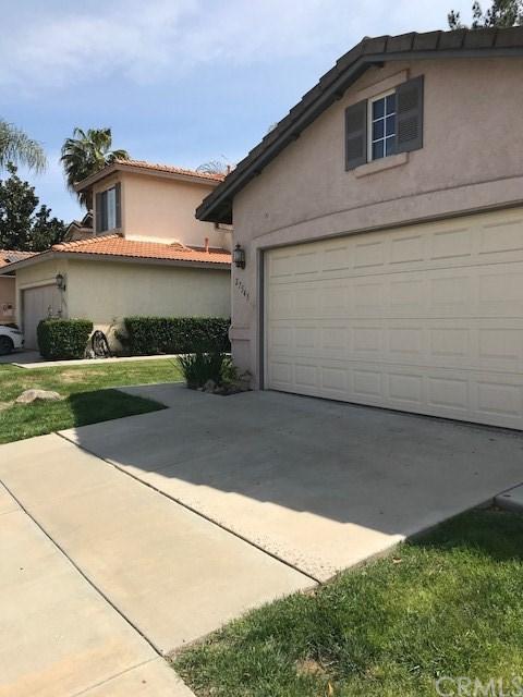 27545 Marian Rd, Temecula, CA 92591 photo 2