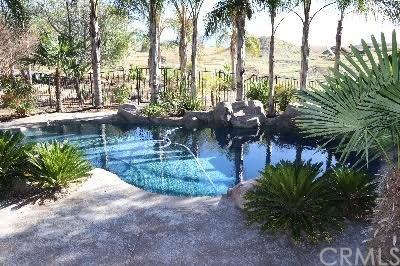 37430 Applegate Rd, Murrieta, CA 92563 photo 1
