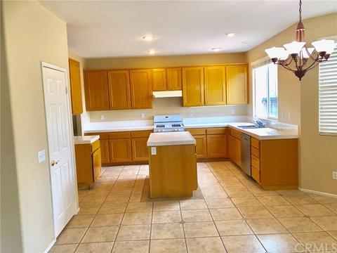 7414 River Glen Dr, Riverside, CA 92509 photo 2