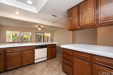 1870 Flame Tree Way, Hemet, CA 92545 photo 13