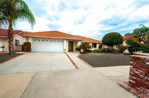 1870 Flame Tree Way, Hemet, CA 92545 photo 2