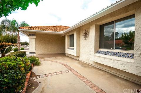 1870 Flame Tree Way, Hemet, CA 92545 photo 5