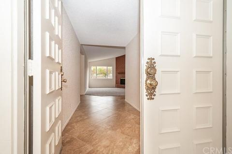 1870 Flame Tree Way, Hemet, CA 92545 photo 6
