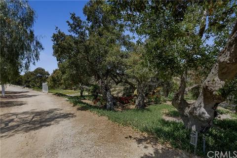 39700 Via De Oro, Temecula, CA 92592 photo 4