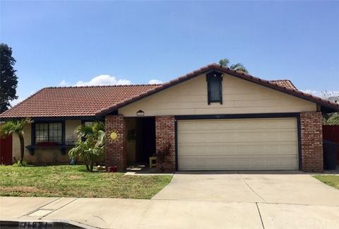 11821 Minuteman Dr, Riverside, CA 92503 photo 2