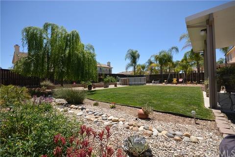 35762 Ruby Ct, Winchester, CA 92596 photo 3