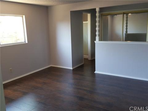 1045 Dixie Dr, Hemet, CA 92543 photo 9