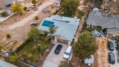 3061 Bradley Rd, Perris, CA 92571 photo 2