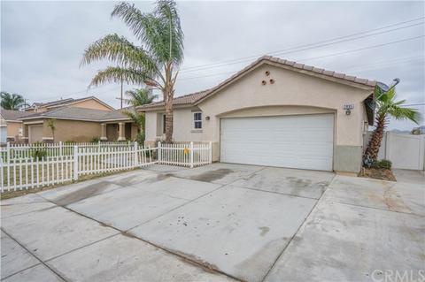 2895 Lake View Dr, Perris, CA 92571 photo 2
