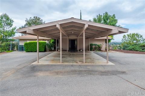1210 Highridge St, Riverside, CA 92506 photo 3