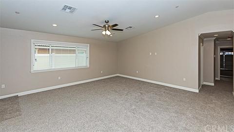 113 E 6th St, Perris, CA 92570 photo 4