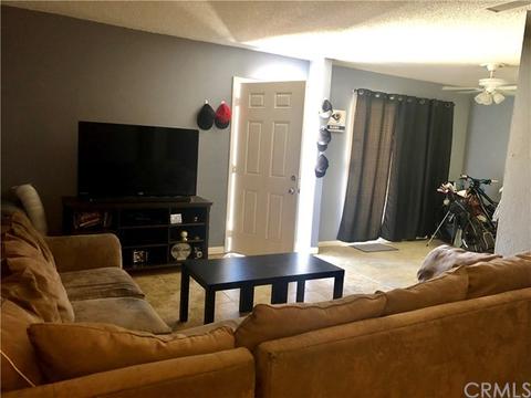 780 W Devonshire Ave, Hemet, CA 92543 photo 4