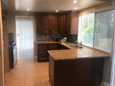 406 W Campus View Dr, Riverside, CA 92507 photo 2