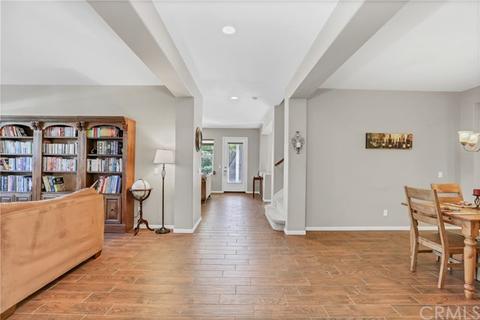 45217 Broman St, Temecula, CA 92592 photo 2