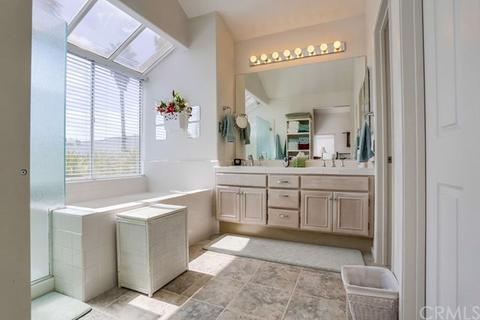 1553 Via Botero, Oceanside, CA 92056 photo 12