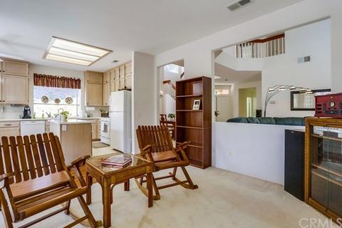 1553 Via Botero, Oceanside, CA 92056 photo 6