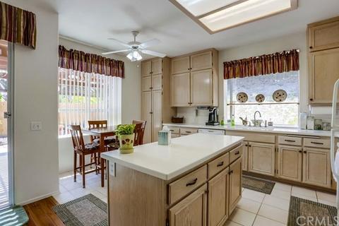1553 Via Botero, Oceanside, CA 92056 photo 8