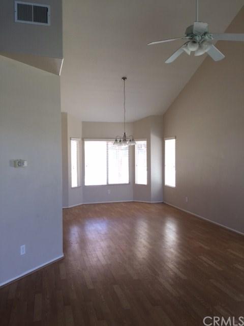 30436 Moonlight Ct, Temecula, CA 92591 photo 4