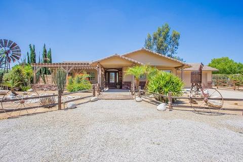 1532 Hackney St, Hemet, CA 92543 photo 4