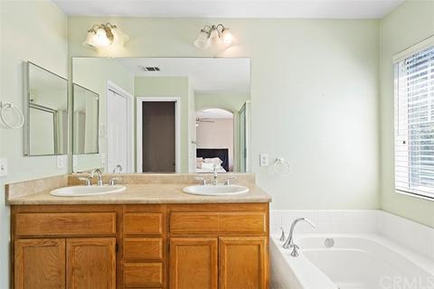 32835 Caserta Dr, Temecula, CA 92592 photo 20