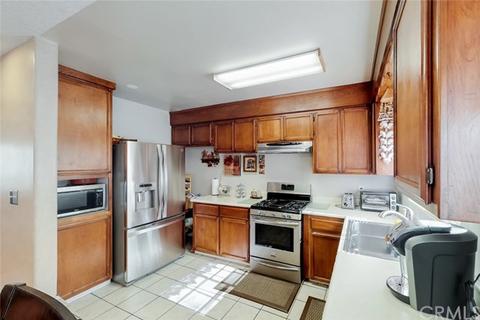 2806 E 56 St, Long Beach, CA 90805 photo 6
