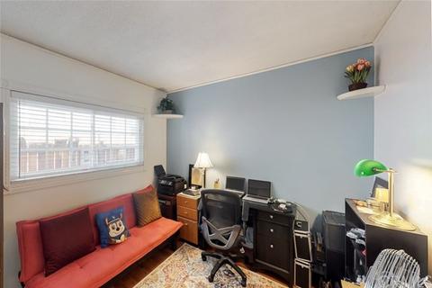 2806 E 56 St, Long Beach, CA 90805 photo 11