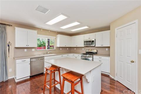 33619 Abbey Rd, Temecula, CA 92592 photo 5