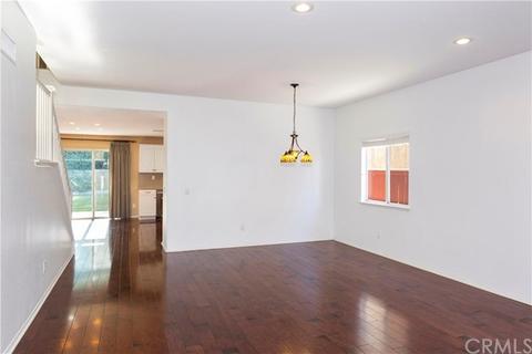33619 Abbey Rd, Temecula, CA 92592 photo 2