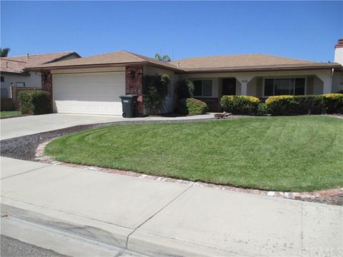 1015 Corwin Pl, Hemet, CA 92544 photo 1