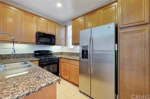31116 Strawberry Tree Ln #10, Temecula, CA 92592 photo 3