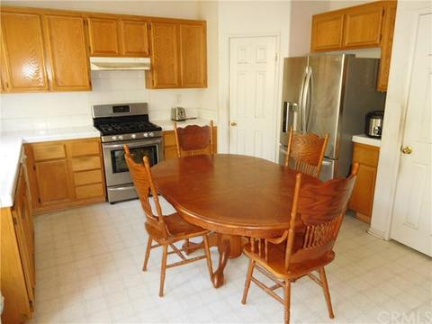 1128 Leopard Ln, Perris, CA 92571 photo 3
