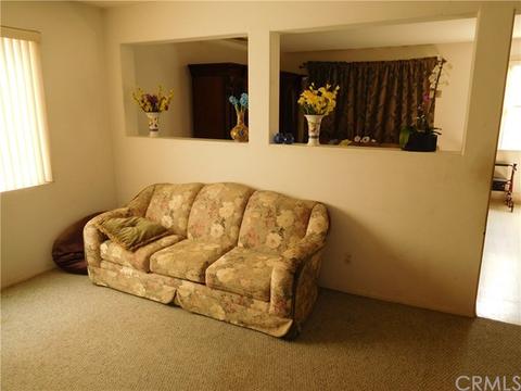 1128 Leopard Ln, Perris, CA 92571 photo 2