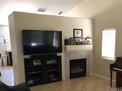 1375 Exeter Ct, San Jacinto, CA 92583 photo 3