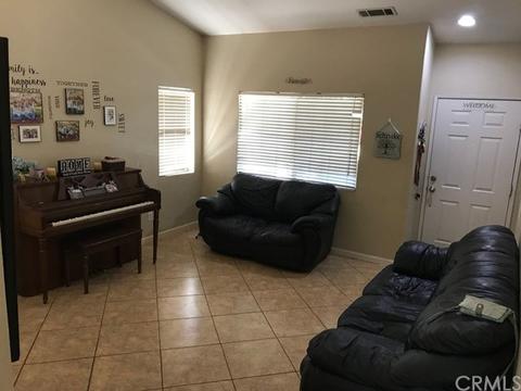 1375 Exeter Ct, San Jacinto, CA 92583 photo 4