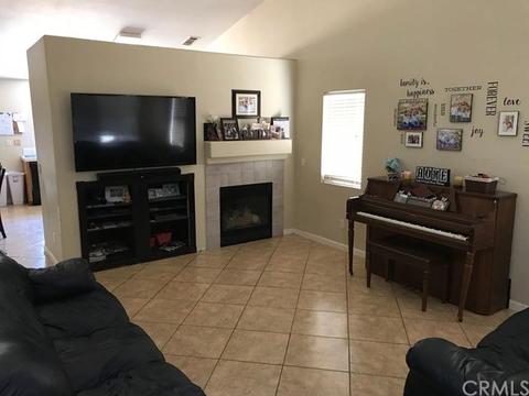 1375 Exeter Ct, San Jacinto, CA 92583 photo 2